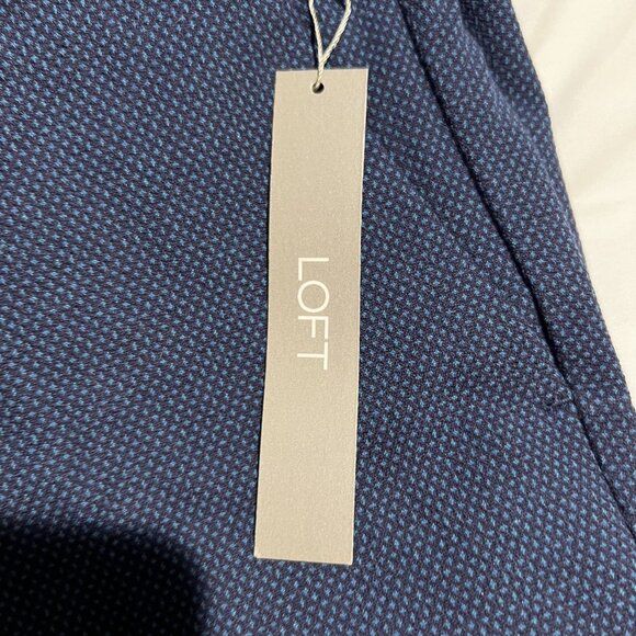 NWT LOFT Marisa Mid-Rise Skinny Pants straight thru the hip size 2 Navy - Picture 5 of 10
